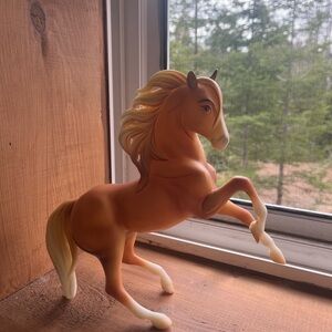 Breyer Chic-a-Linda from spirit riding free traditional scale